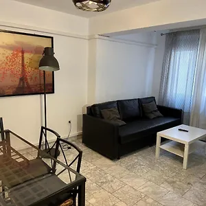 https://apartamento-centro-malaga-calle-beatas.1costadelsol.com